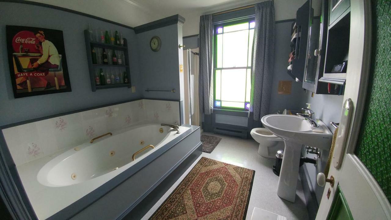 Gower Manor Historic Bed & Breakfast San Juan de Terranova Exterior foto